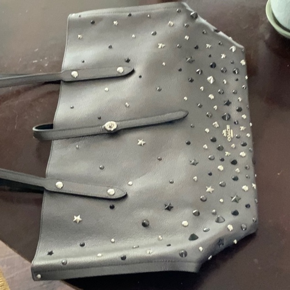 Women’s Coach tote